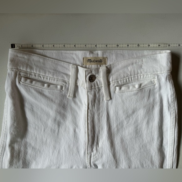 Madewell 11” High Rise Flare Jeans in Tile White, Size 28 - Picture 3 of 10